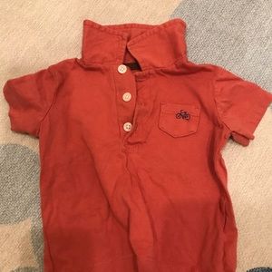 Offering a package of baby clothes 3-6 month range. 18 items total.